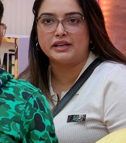 Aamrapali Dubey recalls Ravi Kishan, Manoj Tiwari’s rivalry halting ‘Ganga Jamuna Saraswati’ shoot for six hours Aamrapali Dubey recalls Ravi Kishan, Manoj Tiwari’s rivalry halting ‘Ganga Jamuna Saraswati’ shoot for six hours