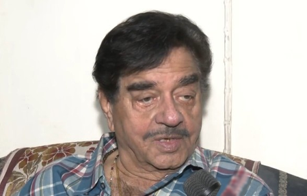 Shatrughan Sinha explains why he wished PM Modi, a day prior to his birthday Shatrughan Sinha explains why he wished PM Modi, a day prior to his birthday