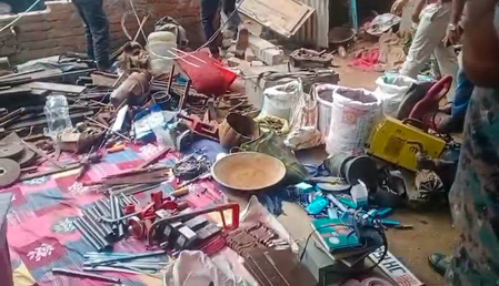 Illegal mini arms factory busted in Jharkhand’s Godda, RTI activist named as main accused Illegal mini arms factory busted in Jharkhand’s Godda, RTI activist named as main accused
