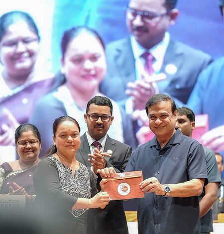 Assam CM disburses Rs 278 crore to 82,219 entrepreneurs, pushes youth towards self-reliance