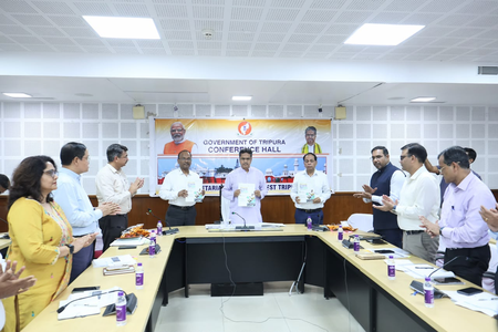 CM Saha asks officials to fast-track over 158 investment proposals in Tripura CM Saha asks officials to fast-track over 158 investment proposals in Tripura