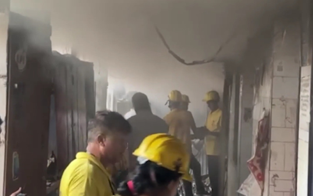 Massive fire breaks out in Jaipur’s Tripolia Bazaar; over 20 shops gutted Massive fire breaks out in Jaipur’s Tripolia Bazaar; over 20 shops gutted