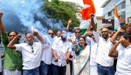 Re-polling: Congress wins four wards in Jaipur, BJP set to form board in Kota Re-polling: Congress wins four wards in Jaipur, BJP set to form board in Kota