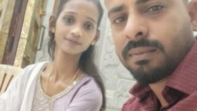 Karnataka: Man strangles estranged wife to death with ID card tag at lodge, flees Karnataka: Man strangles estranged wife to death with ID card tag at lodge, flees