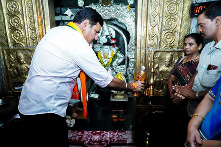 Union Minister Somanna, Vijayendra mark PM Modi’s birthday with prayers, cleanliness drives Union Minister Somanna, Vijayendra mark PM Modi’s birthday with prayers, cleanliness drives