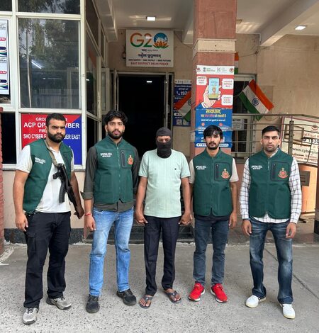 Delhi Police bust narco-extortion network, seize 2 kg Pakistani-origin heroin Delhi Police bust narco-extortion network, seize 2 kg Pakistani-origin heroin