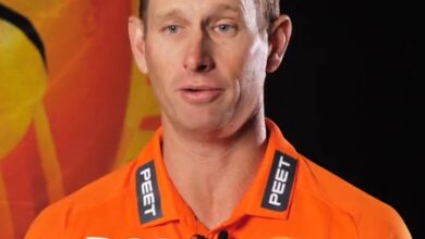Scorchers coach Voges leans on Hussey’s IPL knowledge for unexpected Chennai surface in BBL opener Scorchers coach Voges leans on Hussey’s IPL knowledge for unexpected Chennai surface in BBL opener