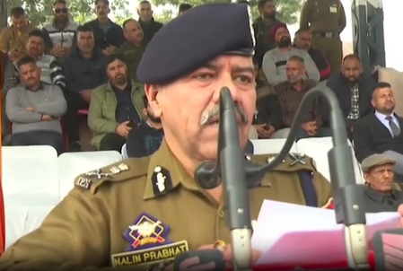Honour uniform, serve with honesty, J&K DGP tells newly appointed DySPs Honour uniform, serve with honesty, J&K DGP tells newly appointed DySPs