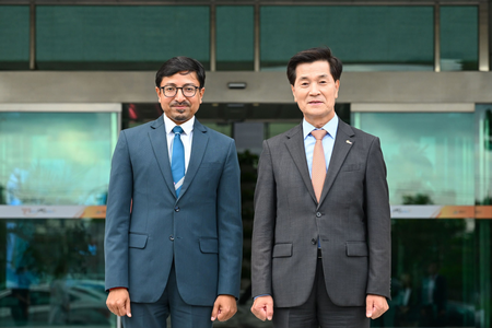 South Korea: Indian envoy discusses opportunities to strengthen cultural exchanges with Miryang’s Mayor South Korea: Indian envoy discusses opportunities to strengthen cultural exchanges with Miryang’s Mayor