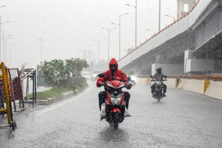 Yellow alert for rain issued in 12 Bihar districts; Ganga water level rises Yellow alert for rain issued in 12 Bihar districts; Ganga water level rises