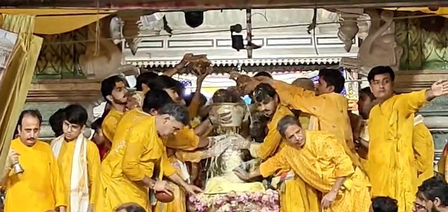 Radha Ashtami draws massive crowds to Shri Radha Rani Temple in Barsana Radha Ashtami draws massive crowds to Shri Radha Rani Temple in Barsana