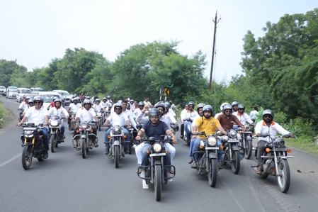 Gujarat: Seva Yatra bike rally reaches Panchmahal