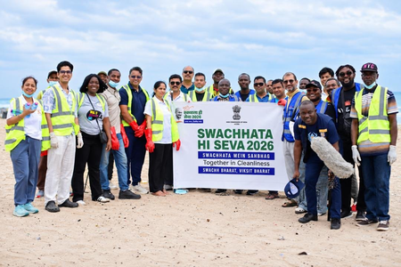 Indian mission cleans up beach in Ghana, complimenting ‘Swachhata Hi Seva’ campaign Indian mission cleans up beach in Ghana, complimenting ‘Swachhata Hi Seva’ campaign