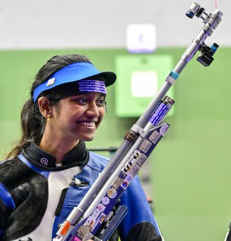Asian Games: Gagan Narang video calls Elavenil after double silver, shares advice for mixed-team event Asian Games: Gagan Narang video calls Elavenil after double silver, shares advice for mixed-team event
