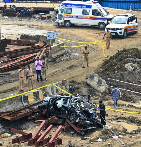 Mumbai high-end car crash: Driver was driving rashly, case registered under Motor Vehicles Act Mumbai high-end car crash: Driver was driving rashly, case registered under Motor Vehicles Act