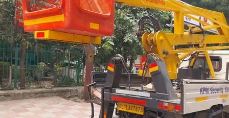 Dumper-crane collision in Delhi’s Sarita Vihar, death toll rises to four (Ld)