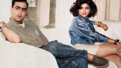 Sonam Khan relives her ‘Tridev’ days with a throwback picture with director Rajiv Rai
