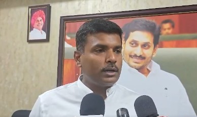 YSRCP accuses Andhra coalition govt of undermining Vizag’s development YSRCP accuses Andhra coalition govt of undermining Vizag’s development
