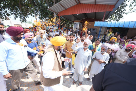 Punjab CM launches door-to-door election campaign Punjab CM launches door-to-door election campaign