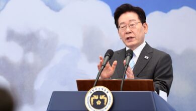 South Korean President’s approval rating rises for 1st time in 10 weeks to 34.8 pct: Poll South Korean President’s approval rating rises for 1st time in 10 weeks to 34.8 pct: Poll