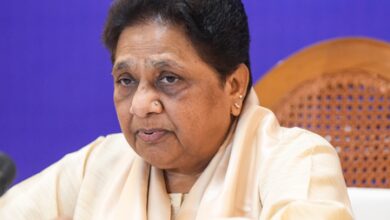 Mayawati takes dig at Akhilesh Yadav over ‘PDA chariot’, questions SP’s ‘saffron’ shift Mayawati takes dig at Akhilesh Yadav over ‘PDA chariot’, questions SP’s ‘saffron’ shift