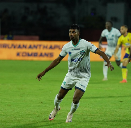 Calicut FC player dies in bike crash, teammate critically injured, Keralam CM condoles Calicut FC player dies in bike crash, teammate critically injured, Keralam CM condoles