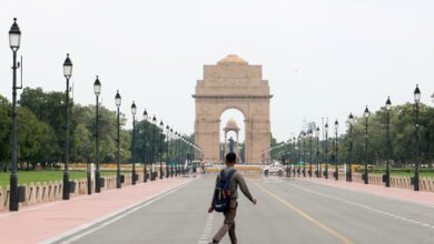 Delhi-NCR to remain dry as IMD forecasts clear skies; mercury to touch 34 degree Celsius Delhi-NCR to remain dry as IMD forecasts clear skies; mercury to touch 34 degree Celsius