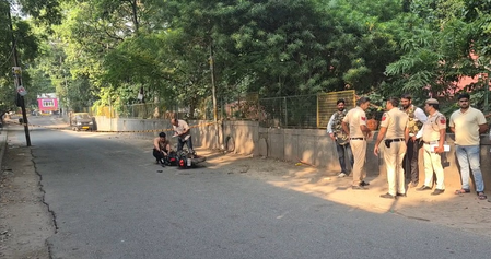 Delhi horror: Minor girl gang-raped by men posing as cops near Kalkaji Mandir; one arrested Delhi horror: Minor girl gang-raped by men posing as cops near Kalkaji Mandir; one arrested