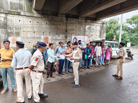 Gujarat Police registers over 18,000 cases in drive against vehicles with improper number plates Gujarat Police registers over 18,000 cases in drive against vehicles with improper number plates