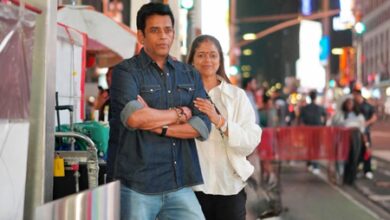 Ravi Kishan wishes ‘sukh-dukh ki saathi’ Priti on birthday, thanks her for being an inspiration to their kids Ravi Kishan wishes ‘sukh-dukh ki saathi’ Priti on birthday, thanks her for being an inspiration to their kids