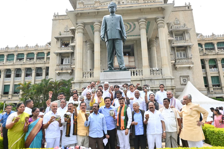K’taka BJP stages protest at Vidhana Soudha over Cong govt’s ‘failures’, seeks white paper
