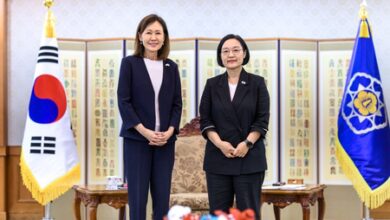 South Korean PM, US envoy discuss ways to strengthen alliance South Korean PM, US envoy discuss ways to strengthen alliance