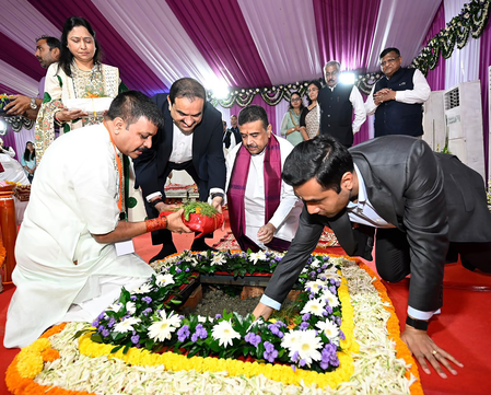 Gautam Adani lays foundation stone of Rs 4,000 crore ‘Adani Arogya Mandir’ in Kolkata Gautam Adani lays foundation stone of Rs 4,000 crore ‘Adani Arogya Mandir’ in Kolkata