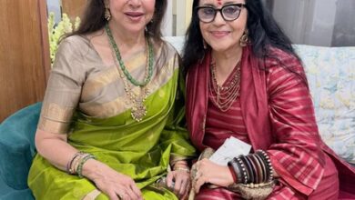 Ila Arun bumps into Hema Malini, Jeetendra at Ganesh aarti, recalls working with them in Rihaee & Jaal