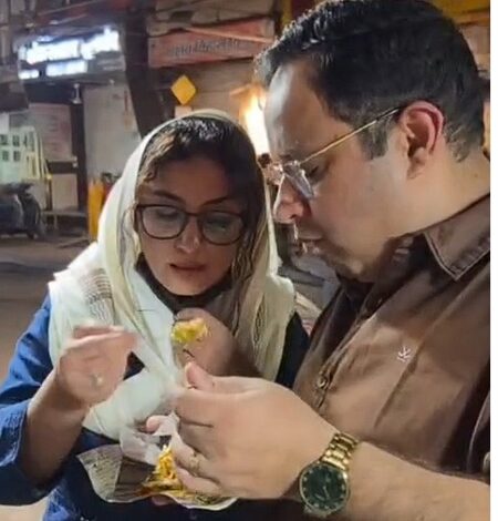 Divya Dutta enjoys late-night food at Indore’s Sarafa Bazaar, says ‘chup chup ke khaane ka mazza hi aur hai’ Divya Dutta enjoys late-night food at Indore’s Sarafa Bazaar, says ‘chup chup ke khaane ka mazza hi aur hai’