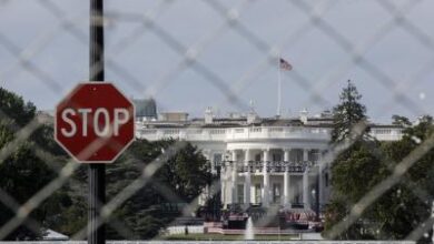 Anti-Xi protesters gather outside White House; chanting for free Tibet, Hong Kong Anti-Xi protesters gather outside White House; chanting for free Tibet, Hong Kong