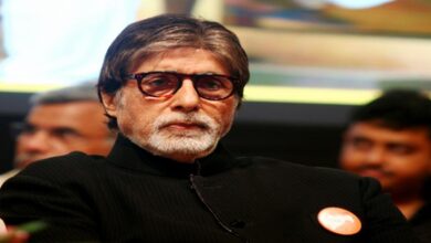 Amitabh Bachchan reveals audience initially laughed at Deewaar’s iconic ‘Khush toh bahut hoge tum’ temple scene Amitabh Bachchan reveals audience initially laughed at Deewaar’s iconic ‘Khush toh bahut hoge tum’ temple scene