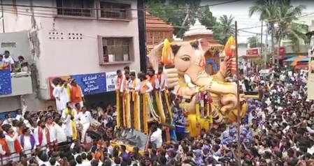 Hyderabad’s Balapur Ganesh laddu fetches record Rs 39 lakh in auction this year Hyderabad’s Balapur Ganesh laddu fetches record Rs 39 lakh in auction this year