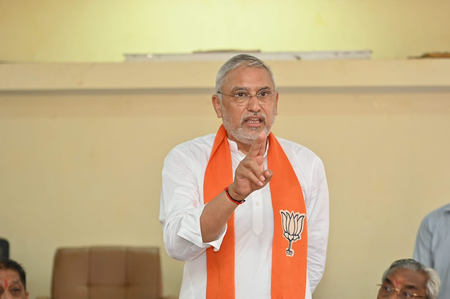 Gujarat: BJP, Congress announce candidates for Gandhinagar civic polls Gujarat: BJP, Congress announce candidates for Gandhinagar civic polls