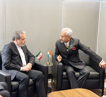 EAM Jaishankar, Iran FM discuss Gulf conflict at UNGA EAM Jaishankar, Iran FM discuss Gulf conflict at UNGA