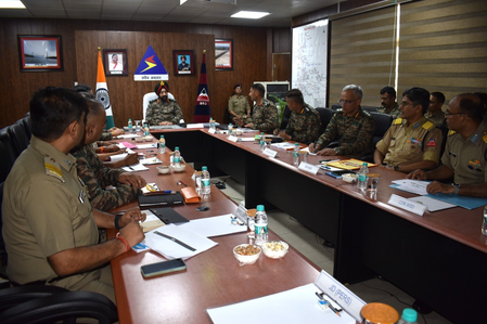 J&K: DG Border Roads reviews projects along LoC J&K: DG Border Roads reviews projects along LoC
