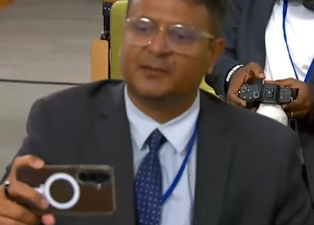 Pak reporter in EAM Jaishankar exchange had White House clash Pak reporter in EAM Jaishankar exchange had White House clash