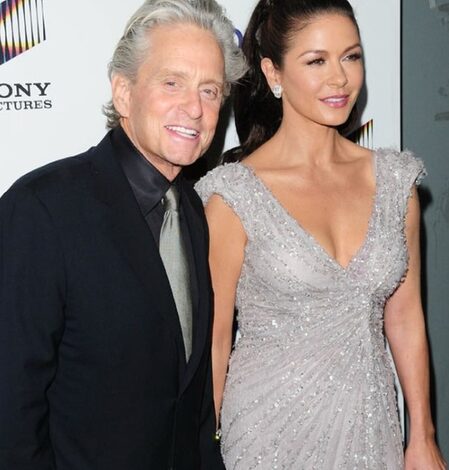 Cameron Douglas celebrates his ‘family’ Michael Douglas, Catherine Zeta-Jones on their b’days Cameron Douglas celebrates his ‘family’ Michael Douglas, Catherine Zeta-Jones on their b’days