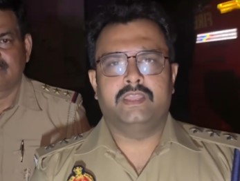 Fire breaks out at recycling factory in Ghaziabad, no casualties reported Fire breaks out at recycling factory in Ghaziabad, no casualties reported