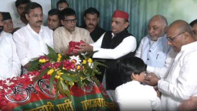 Political circles mourn Ram Govind Chaudhary’s death; Akhilesh Yadav pays tribute Political circles mourn Ram Govind Chaudhary’s death; Akhilesh Yadav pays tribute