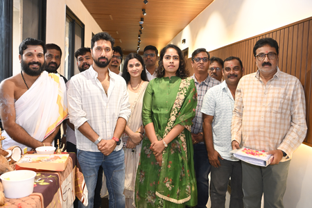 Chiranjeevi’s ‘Kaaka’ unit begins dubbing for film Chiranjeevi’s ‘Kaaka’ unit begins dubbing for film