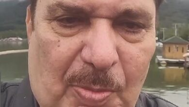 Raza Murad slams Bollywood stars for skipping Mushtaq Khan’s funeral: ‘Would serve as waiters at industrialist’s son’s wedding’ Raza Murad slams Bollywood stars for skipping Mushtaq Khan’s funeral: ‘Would serve as waiters at industrialist’s son’s wedding’