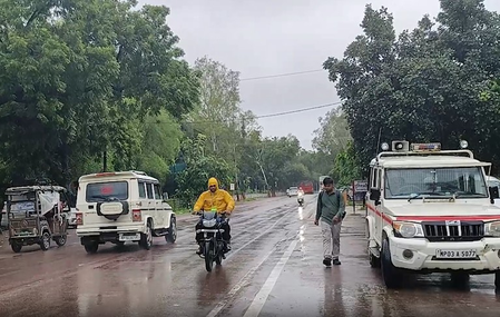 Very heavy rain alert issued in 13 districts of Madhya Pradesh
