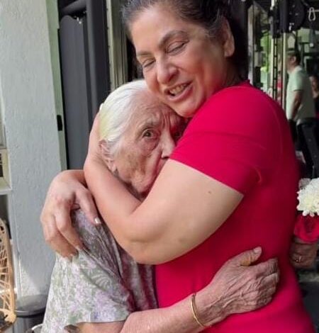 Archana Puran Singh receives a sweet surprise from her mother on her birthday Archana Puran Singh receives a sweet surprise from her mother on her birthday