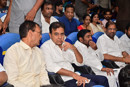 KTR praises Nani’s ‘The Paradise’ for portraying struggle for existence KTR praises Nani’s ‘The Paradise’ for portraying struggle for existence